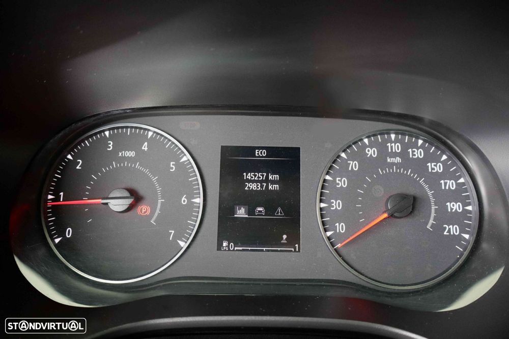 Dacia Sandero - 31