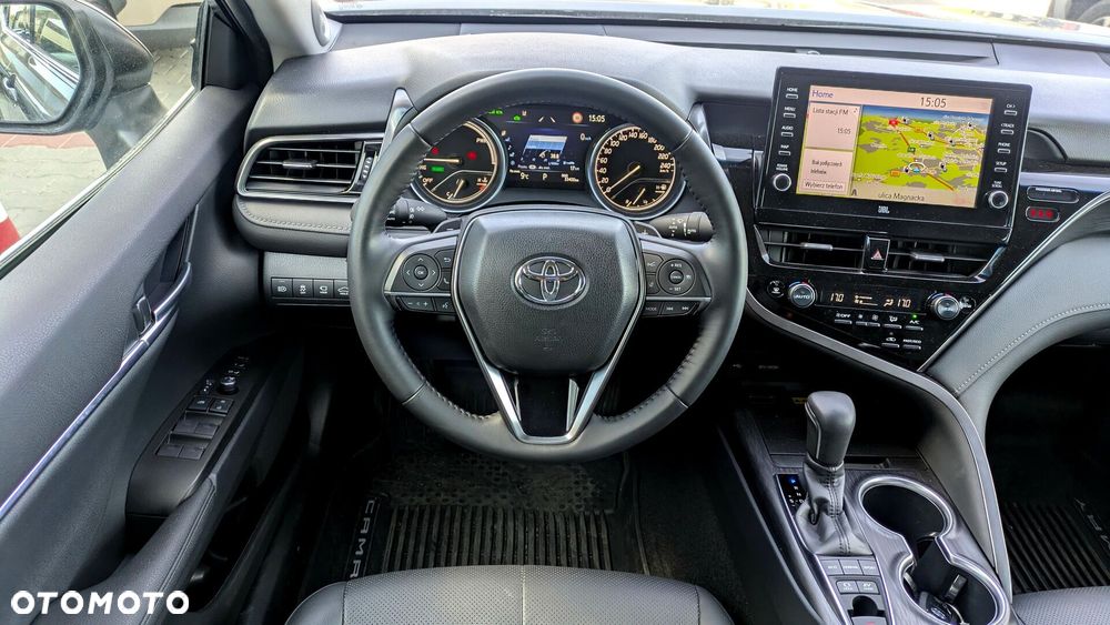 Toyota Camry 2.5 Hybrid Executive CVT - 10