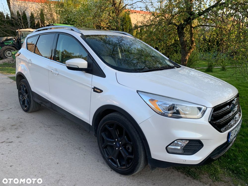 Ford Escape 2.0 EcoBoost AWD Titanium - 1
