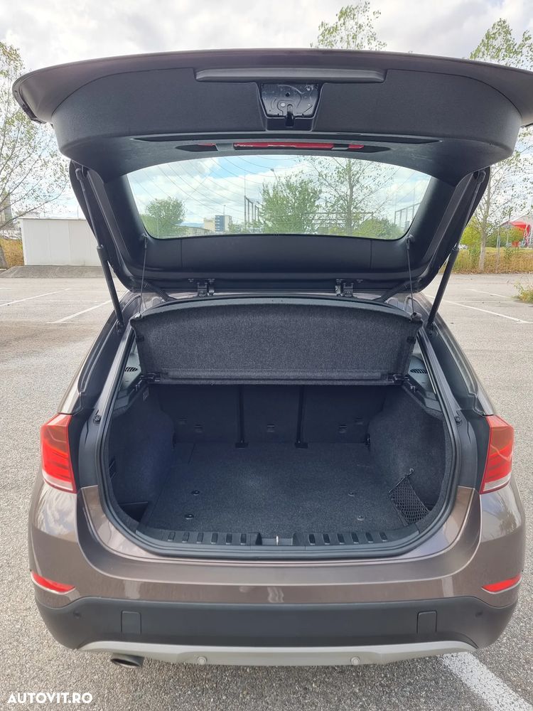 BMW X1 sDrive16d Sport Line - 16