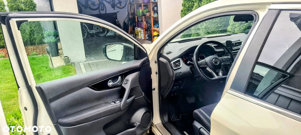 Nissan Qashqai 1.6 DCi N-Connecta Xtronic - 4