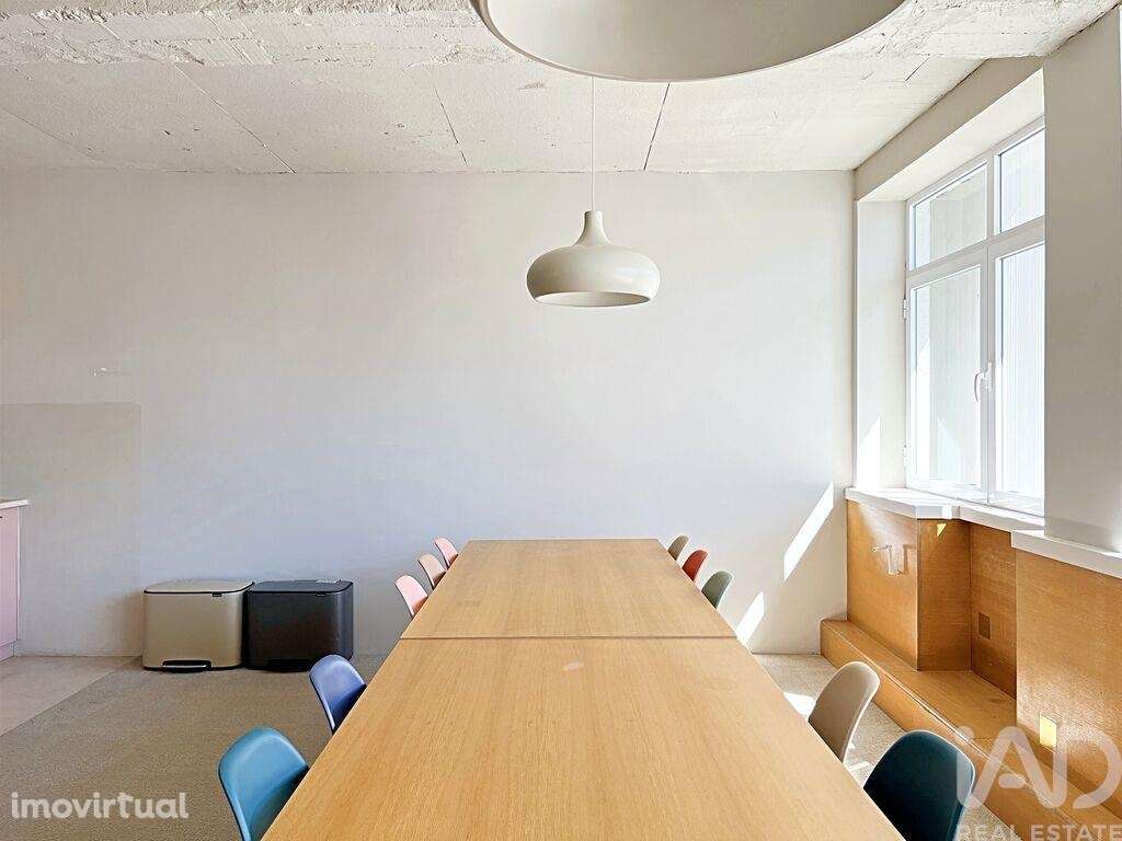 Loja / Estabelecimento Comercial T5 em Arroios de 250,00 m2 - Grande imagem: 3/18