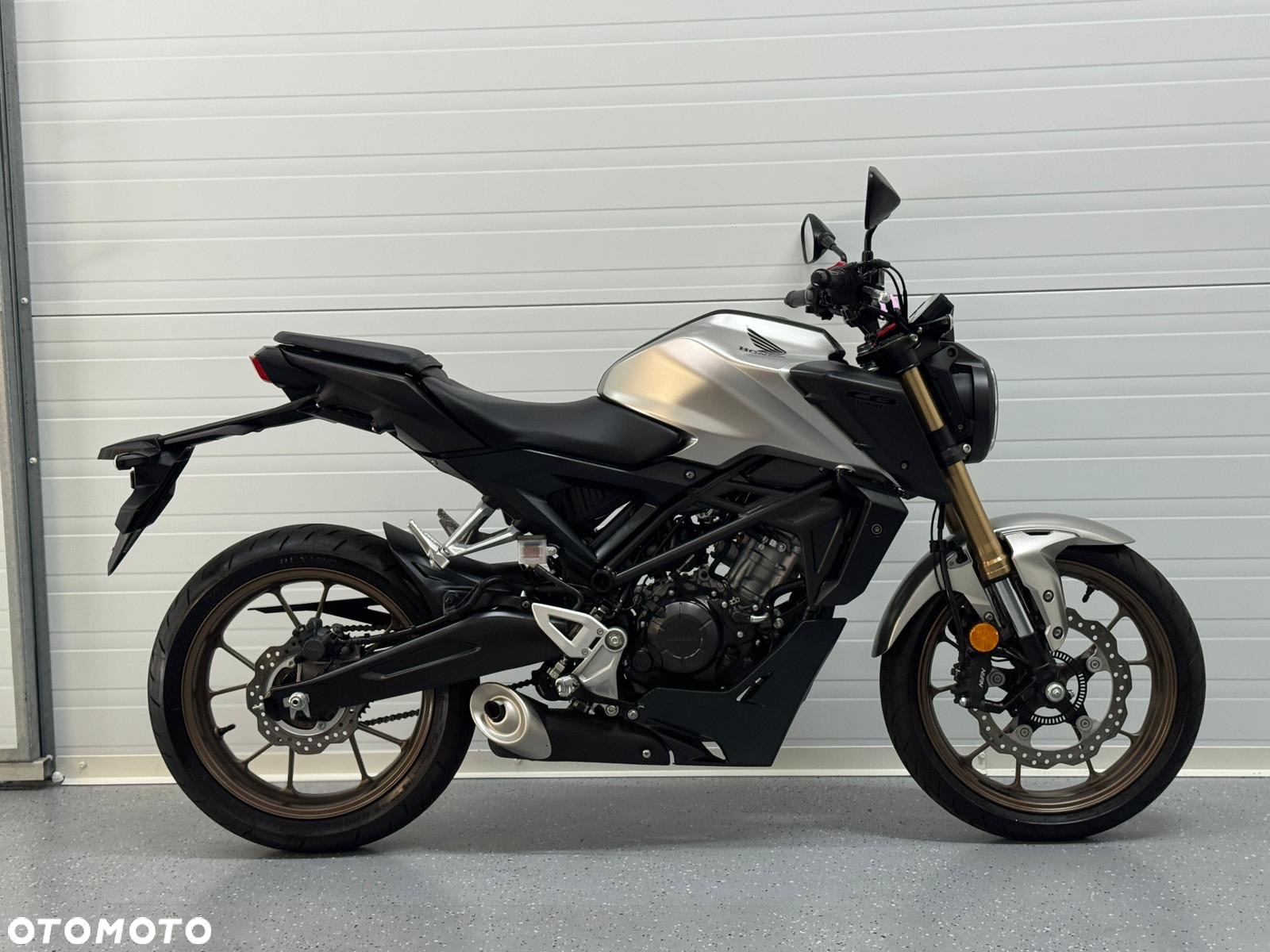 Honda CB - 2