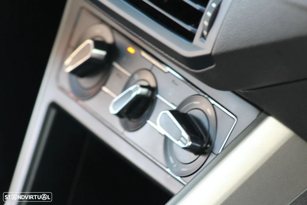 VW Polo 1.0 TSI Comfortline - 24