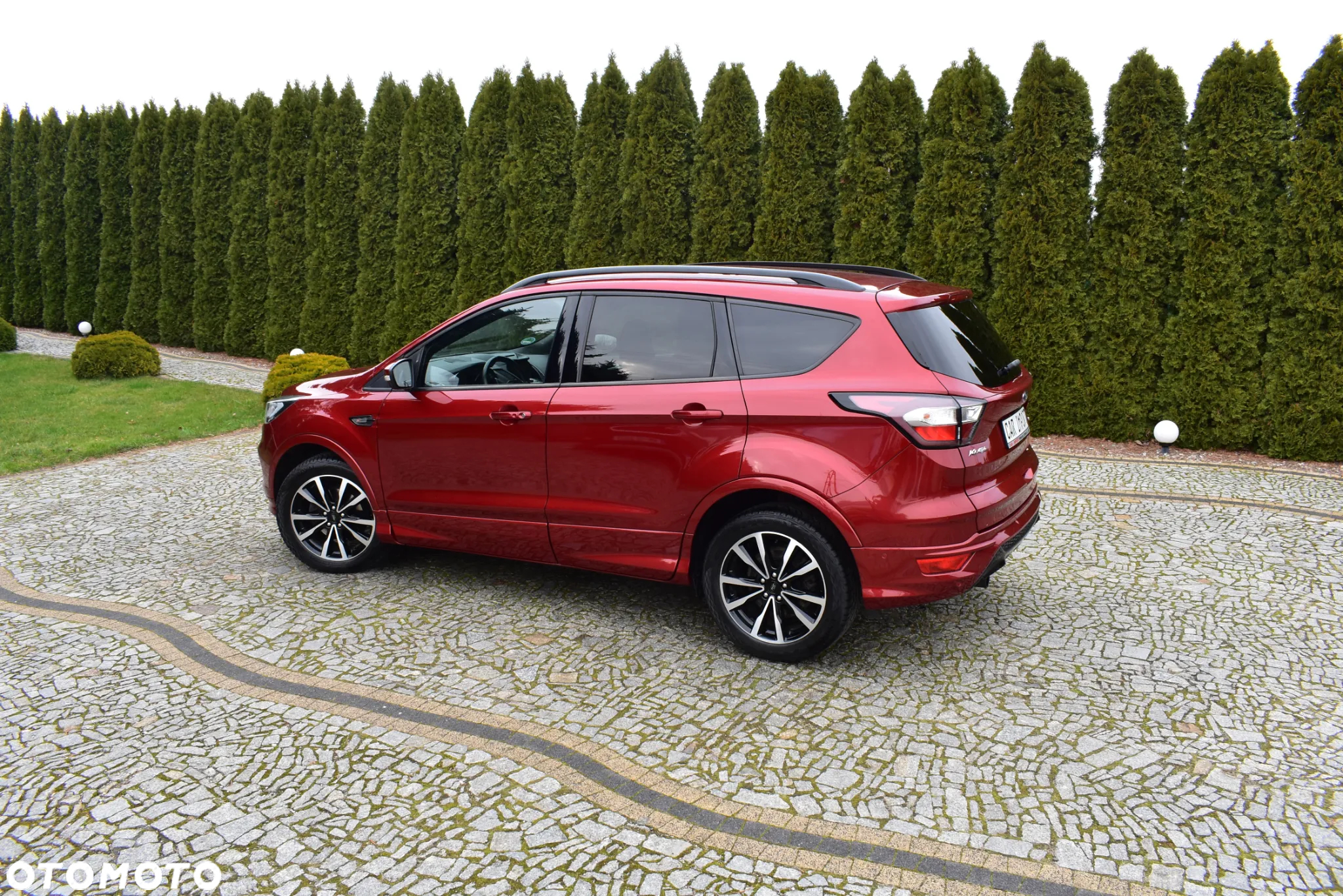 Ford Kuga 1.5 EcoBoost 2x4 ST-Line - 23
