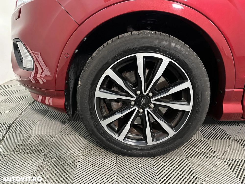 Ford Kuga - 13