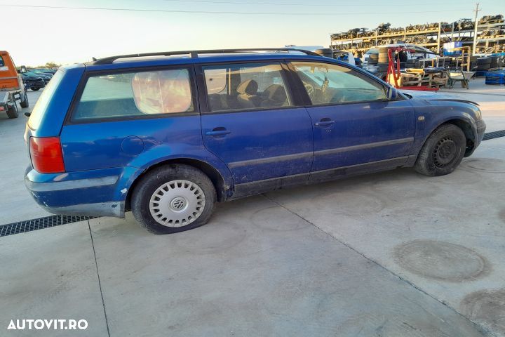 Dezmembrez Volkswagen VW Passat B5 [1996 - 2000] Sedan 4-usi 1.9 TDI - 4