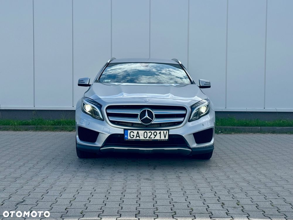 Mercedes-Benz GLA - 2
