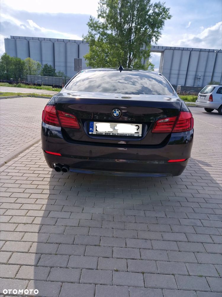 BMW Seria 5 525d xDrive - 6