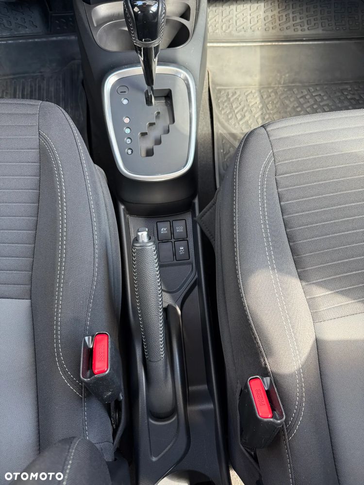 Toyota Yaris - 14