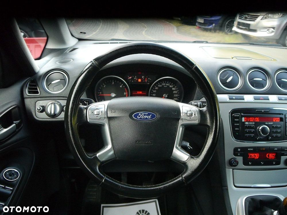 Ford Galaxy 2.0 TDCi Ambiente - 14