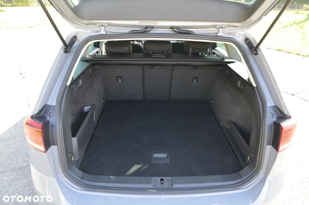 Volkswagen Passat - 40