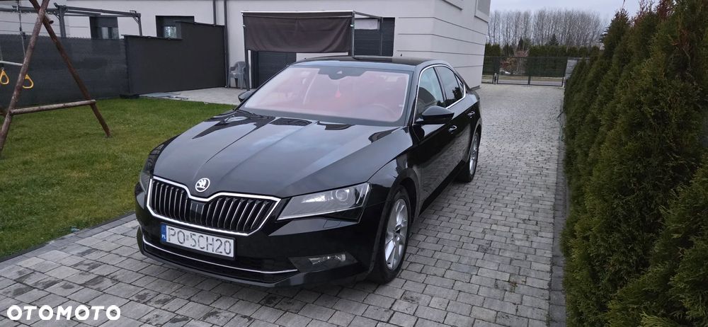 Skoda Superb 2.0 TDI Style DSG - 2
