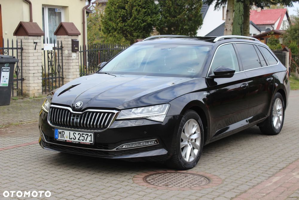 Skoda Superb 2.0 TDI DSG Premium Edition - 1