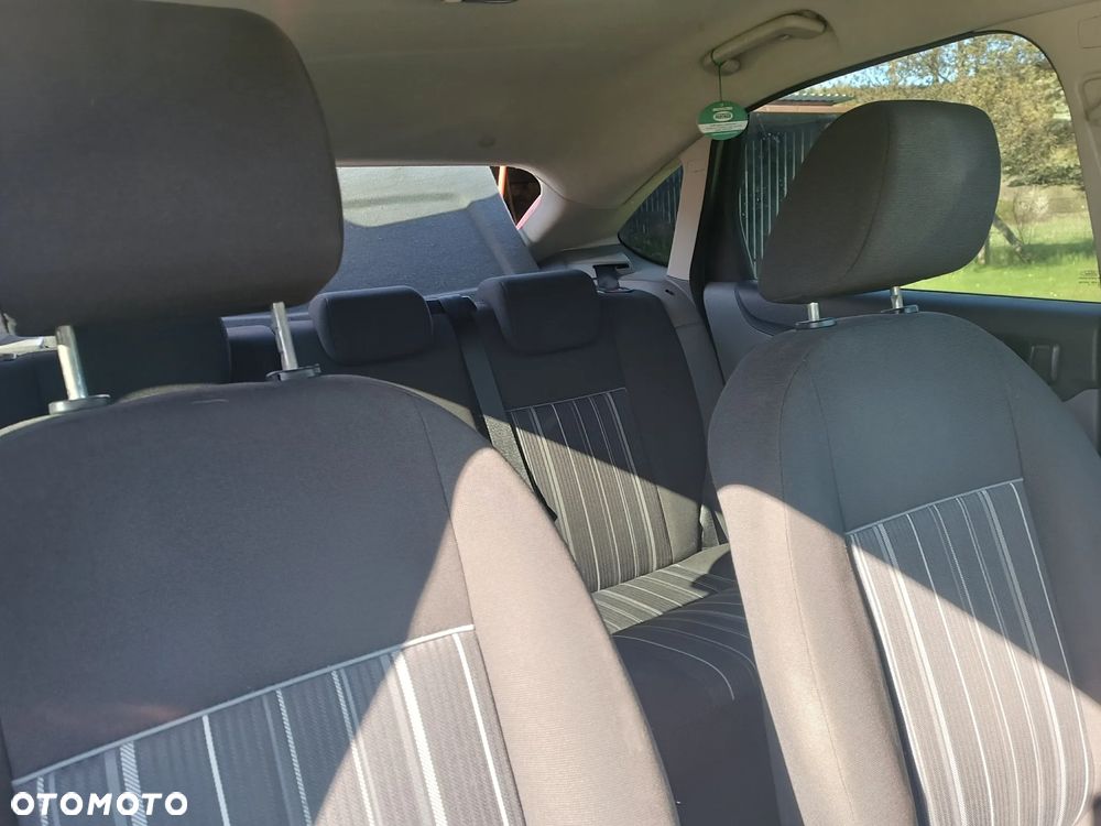 Ford Focus - 13