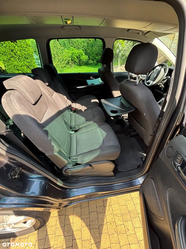Ford Galaxy 1.8 TDCi Ghia - 26