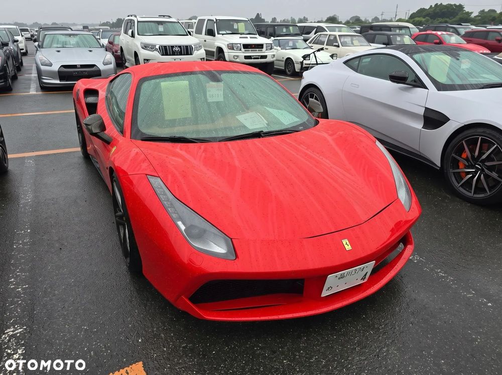 Ferrari 488 - 2