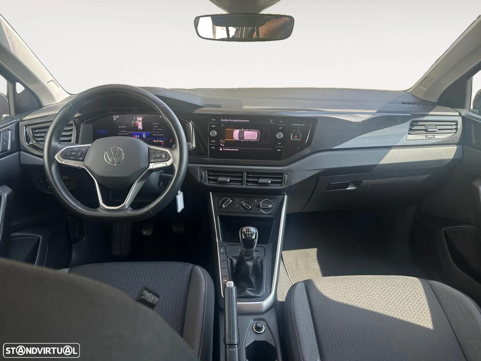 VW Polo 1.0 TSI Urban - 12
