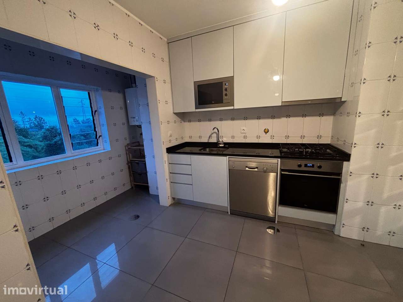 Apartamento T2 – Pronto a habitar - Grande imagem: 3/13