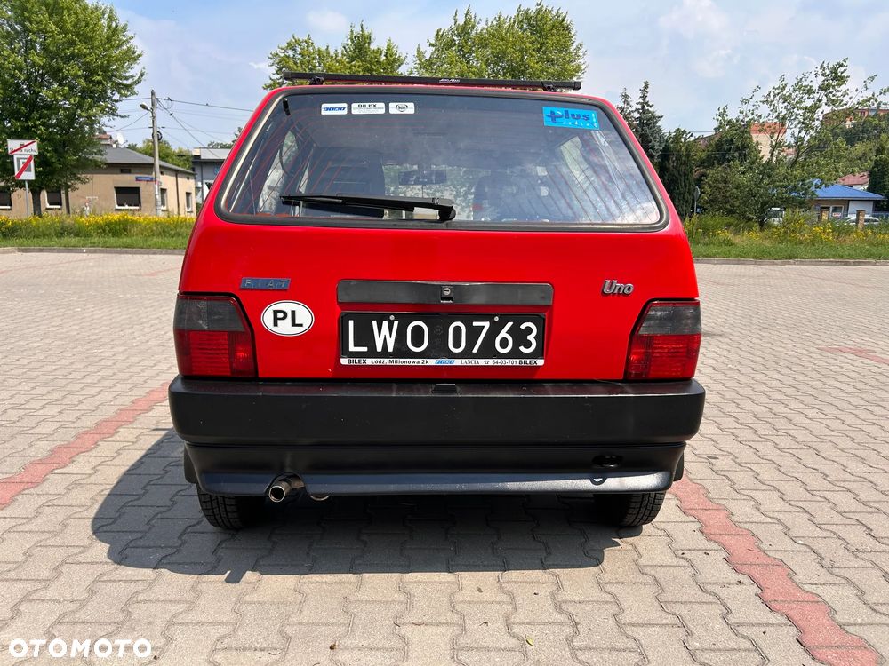 Fiat Uno 899 - 6