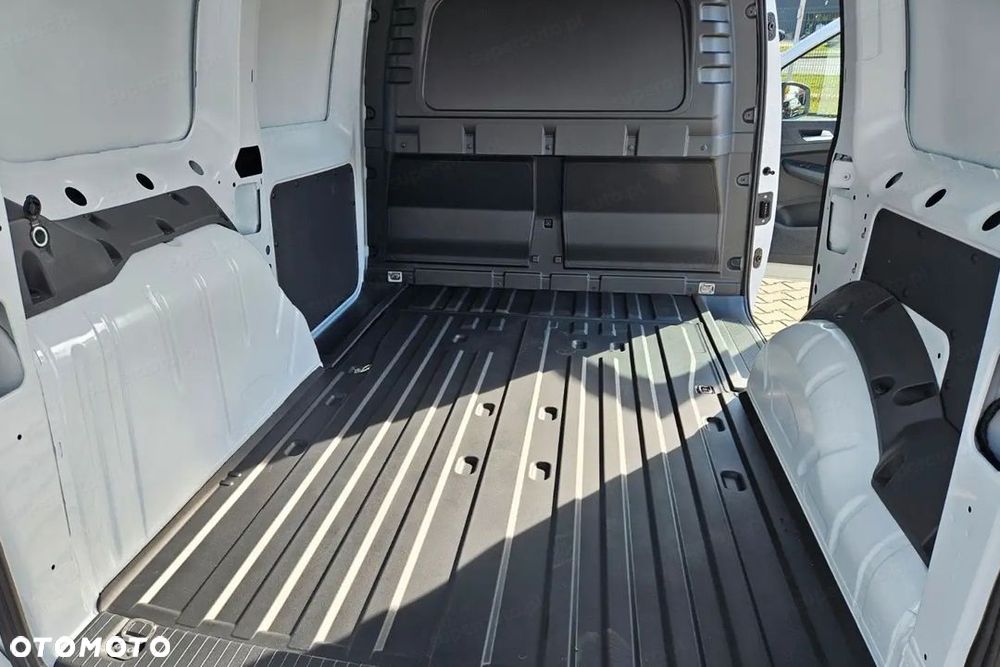 Ford Transit Connect L2H1 Limited 2.0 102KM - 6