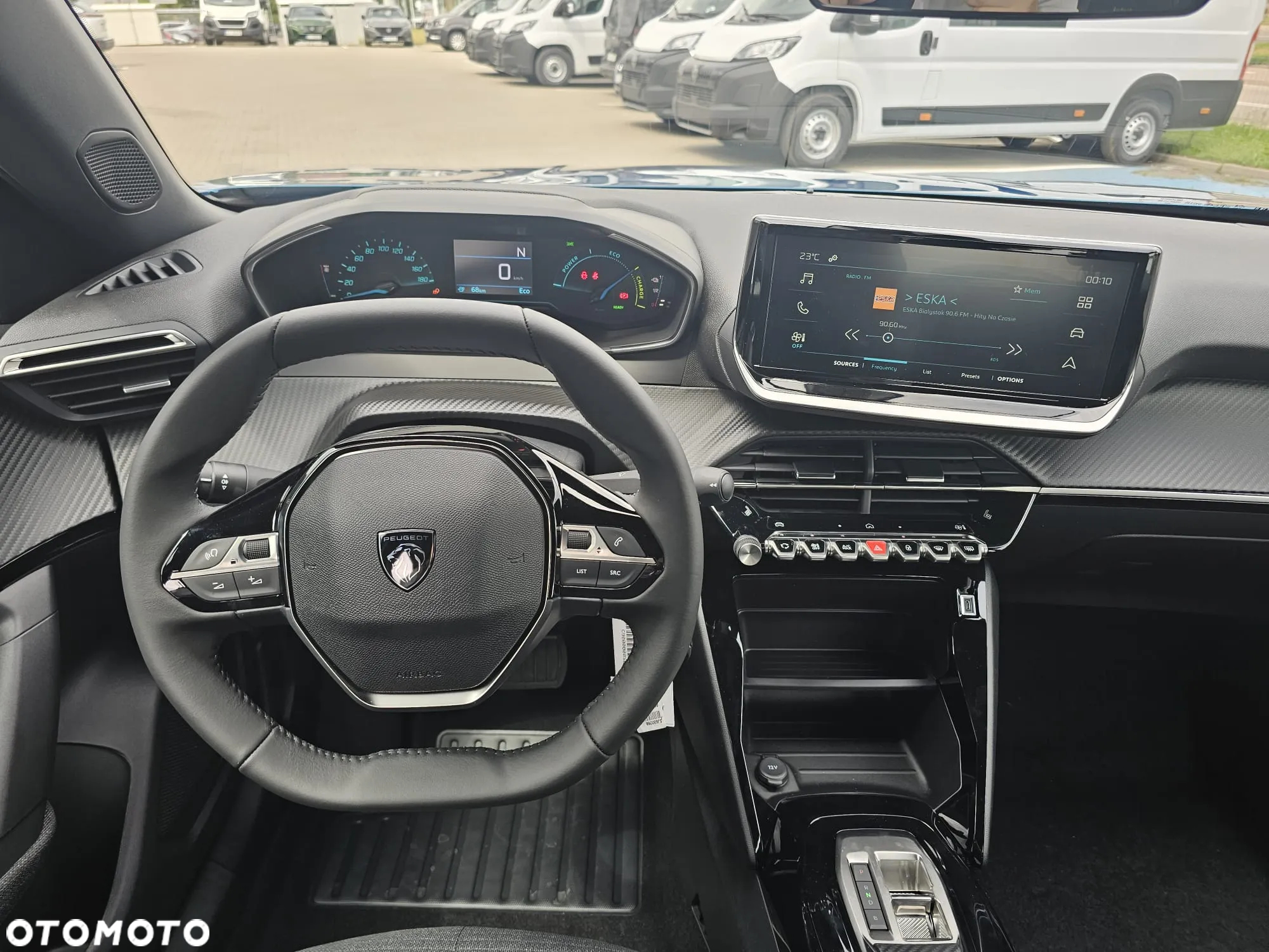Peugeot 2008 e-2008 50kWh Style - 9