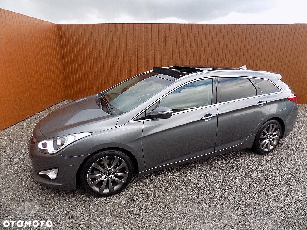 Hyundai i40 i40cw 1.7 CRDi Automatik Fifa World Cup Edition Gold - 35