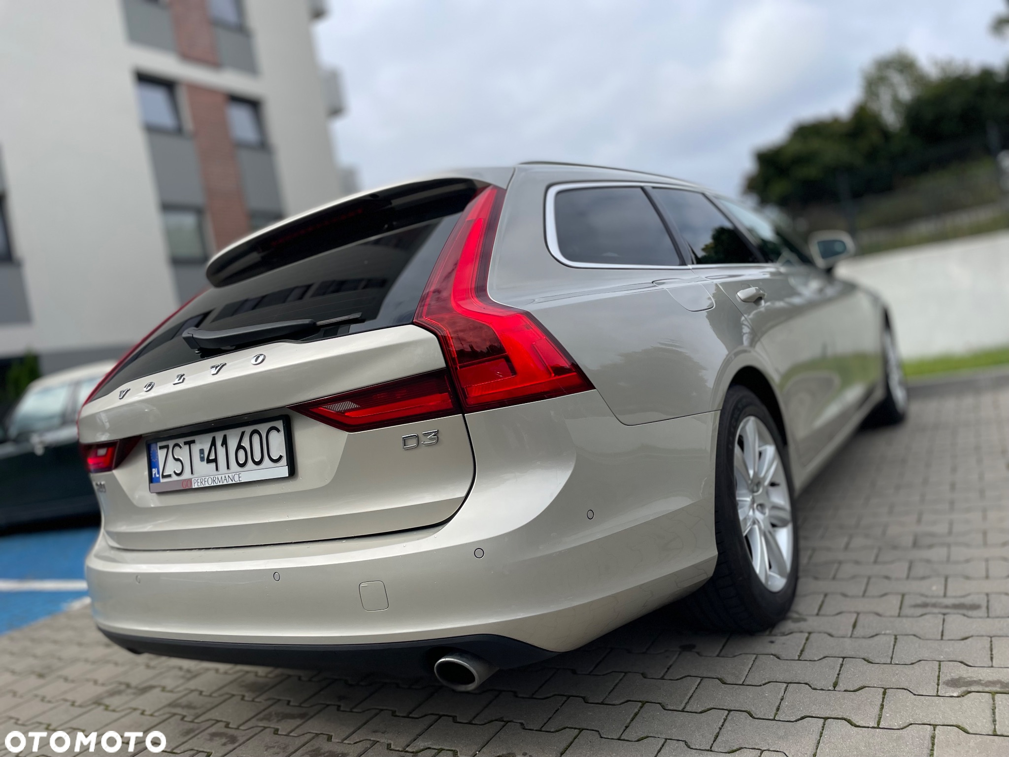 Volvo V90 - 10
