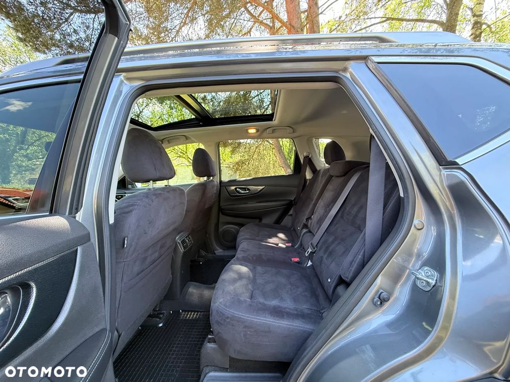 Nissan X-Trail 1.6 DCi N-Connecta 4WD EU6 - 25