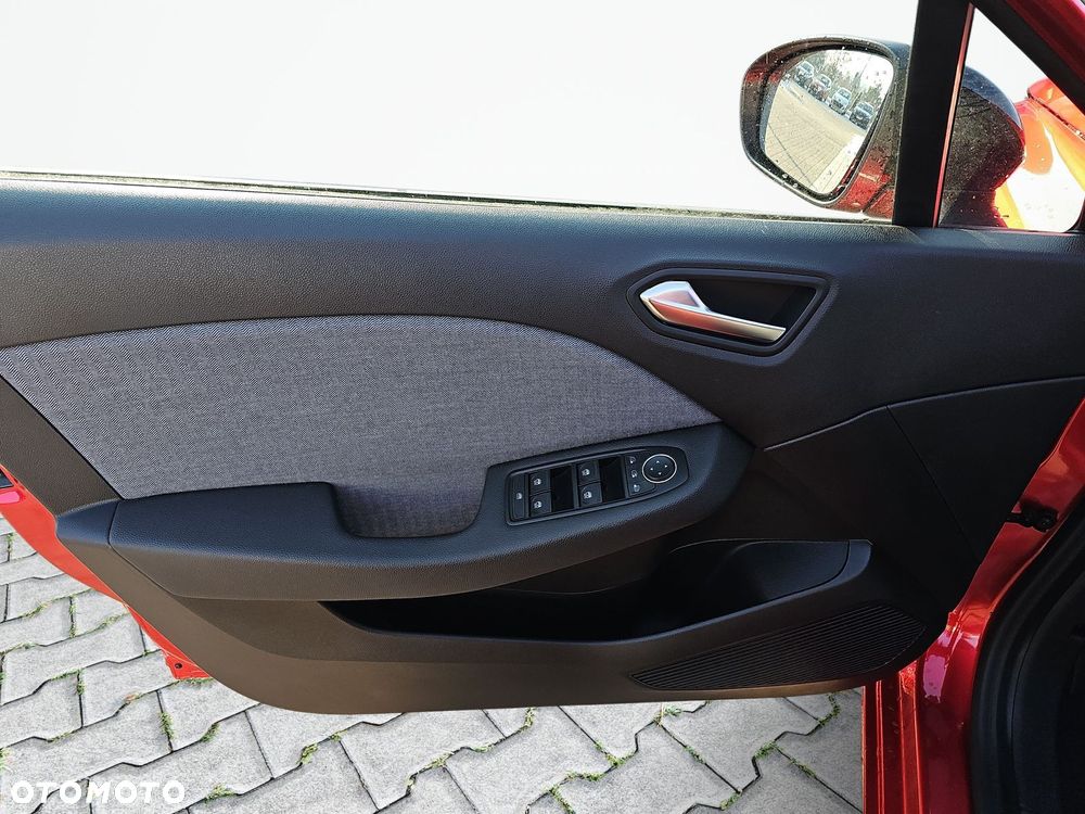 Renault Clio 1.0 TCe Techno - 12