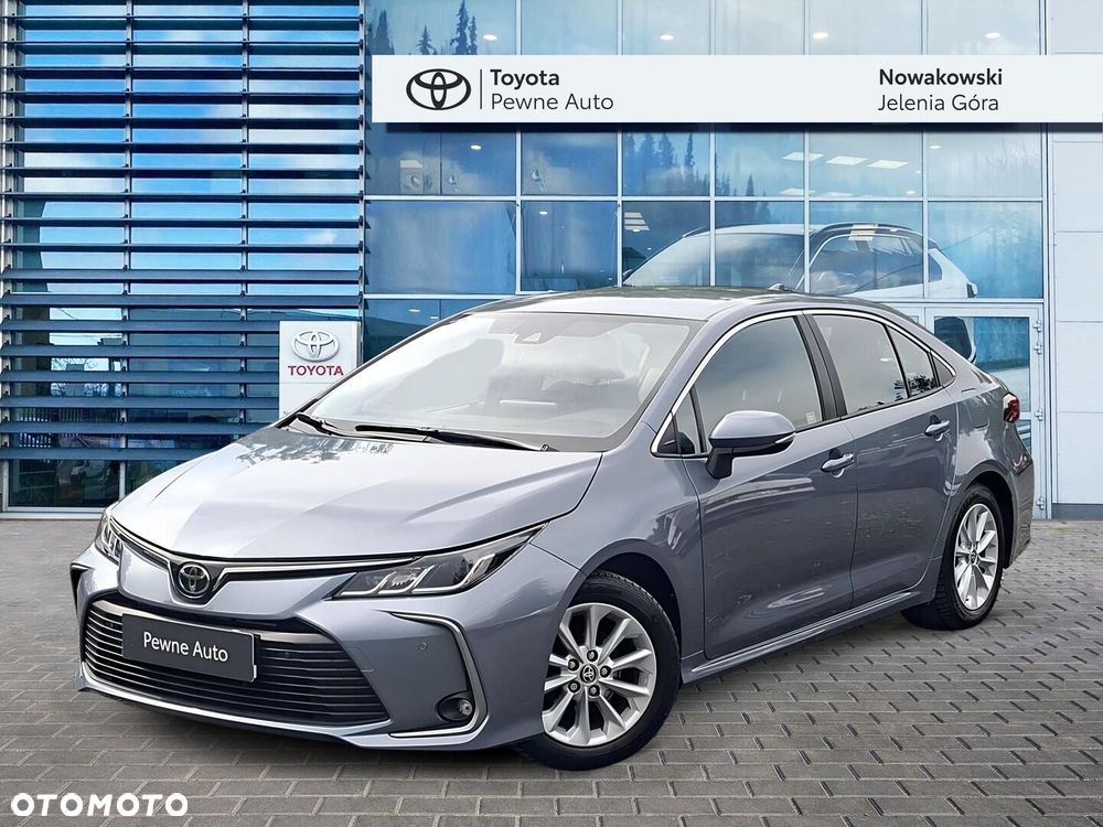 Toyota Corolla - 1