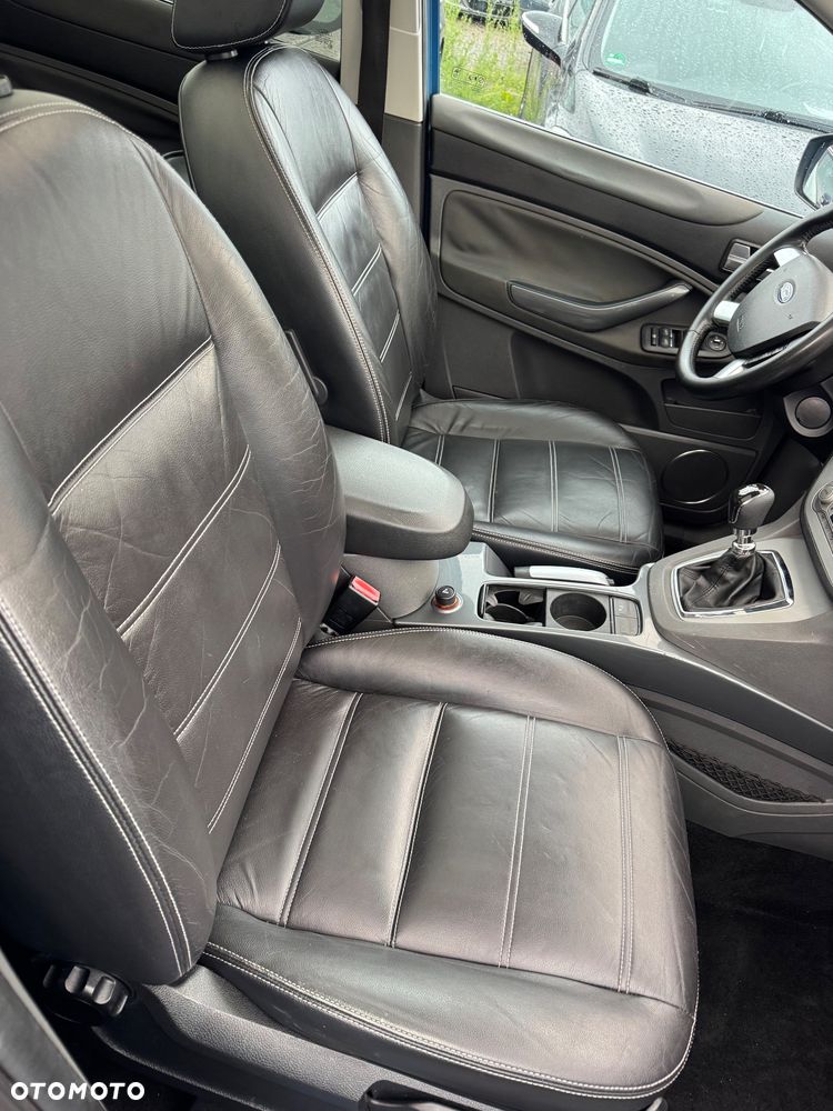 Ford Kuga 2.0 TDCi 4x4 Titanium - 16