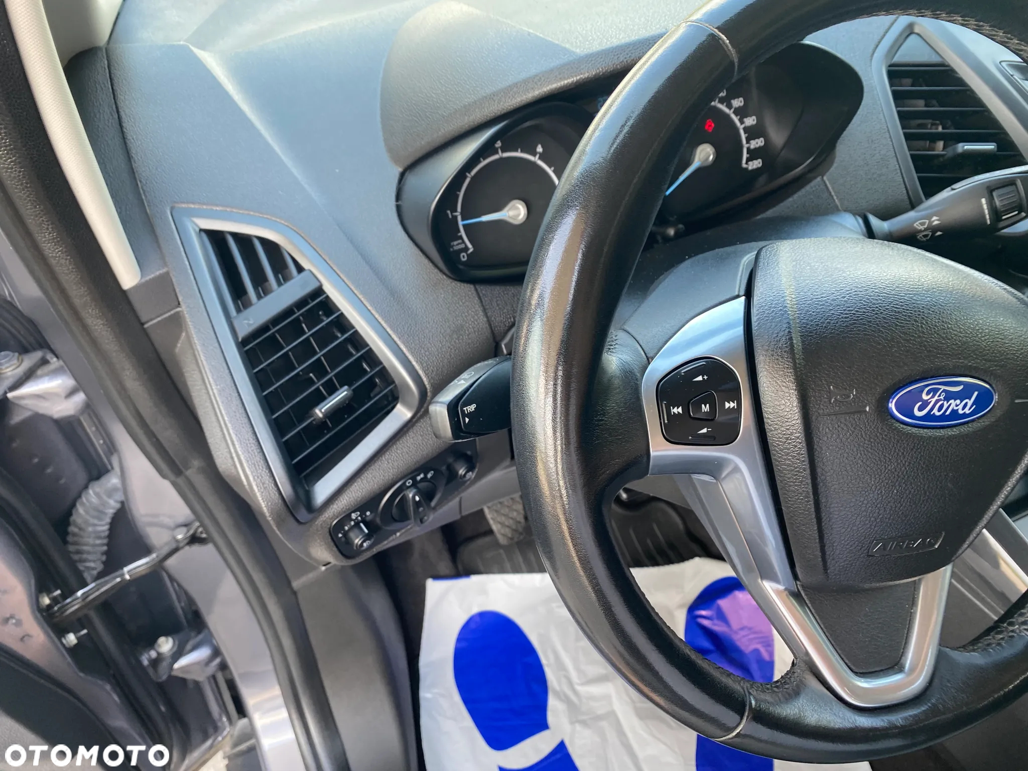Ford EcoSport - 24
