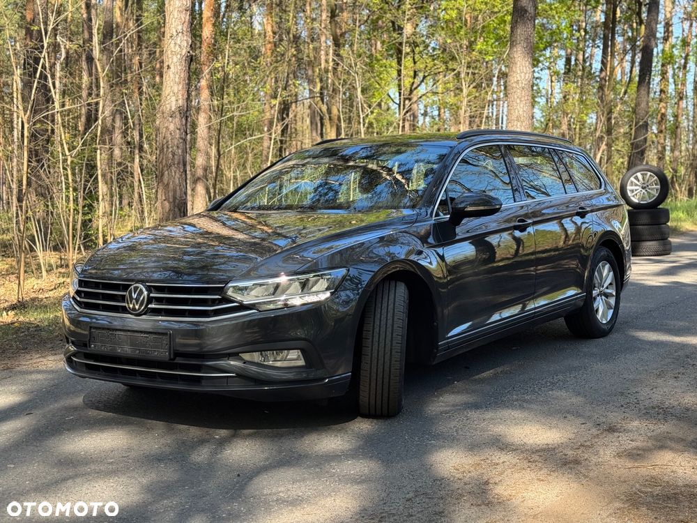 Volkswagen Passat 2.0 TDI SCR DSG Business - 1