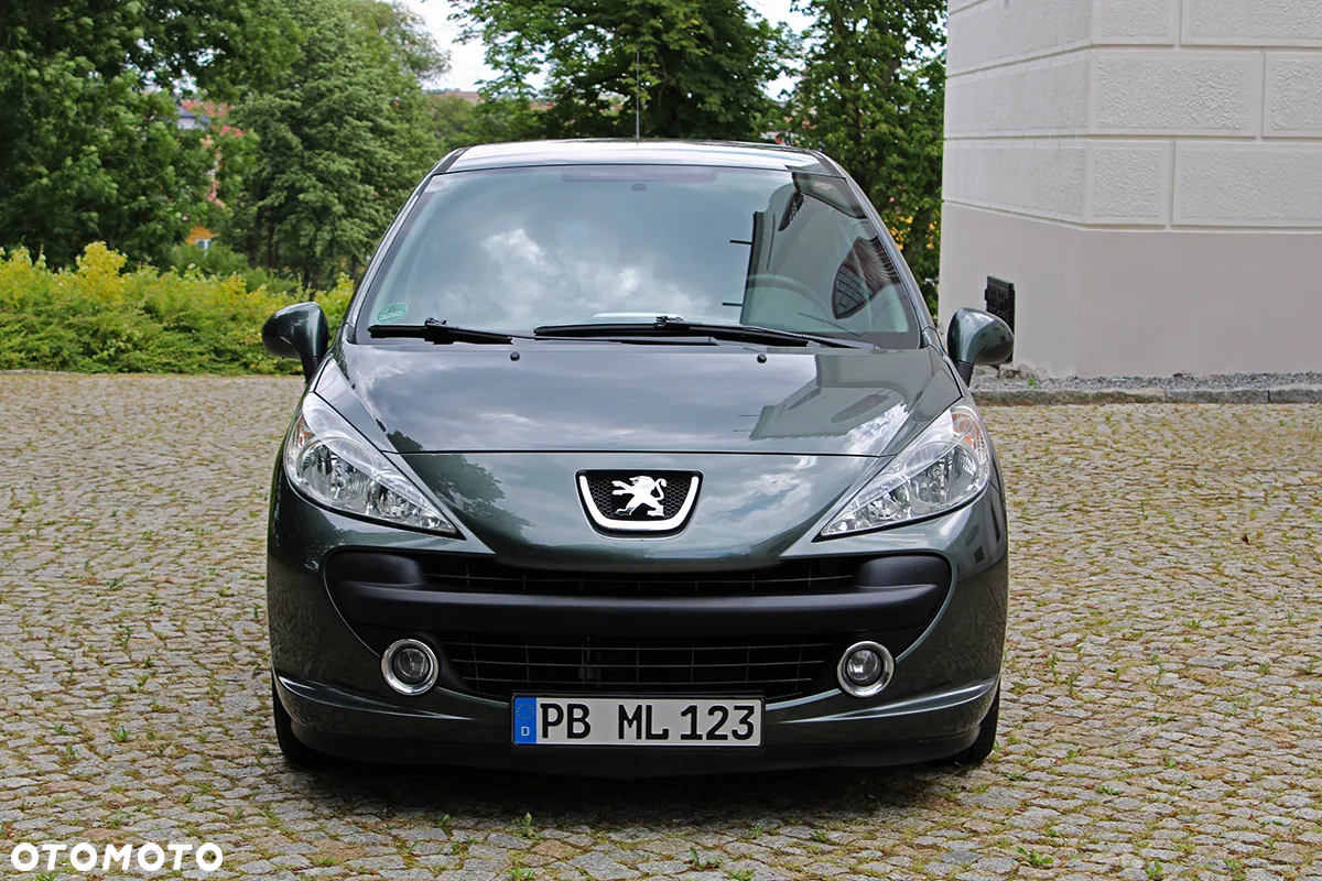 Peugeot 207 75 Urban Move - 11