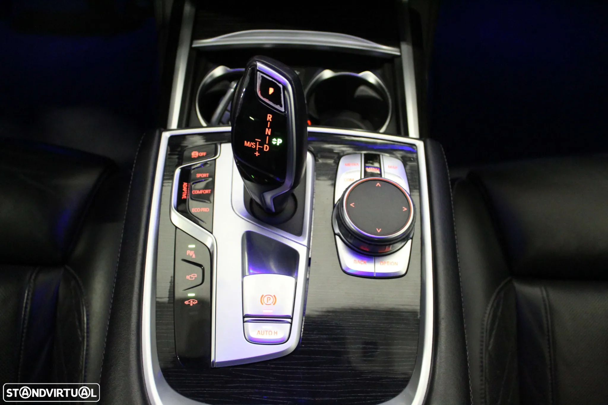 BMW 740 d xDrive Pack M Auto - 26