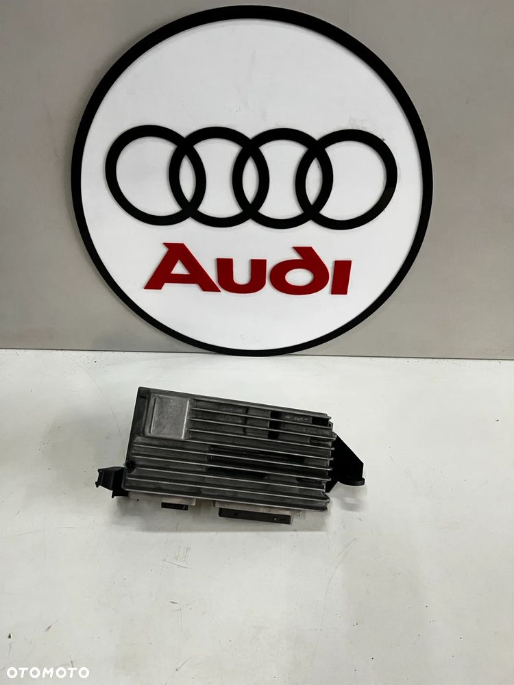 WZMACNIACZ BANG OLUFSEN AUDI A4 A5 S4  8T8907101 8T1035223A - 1