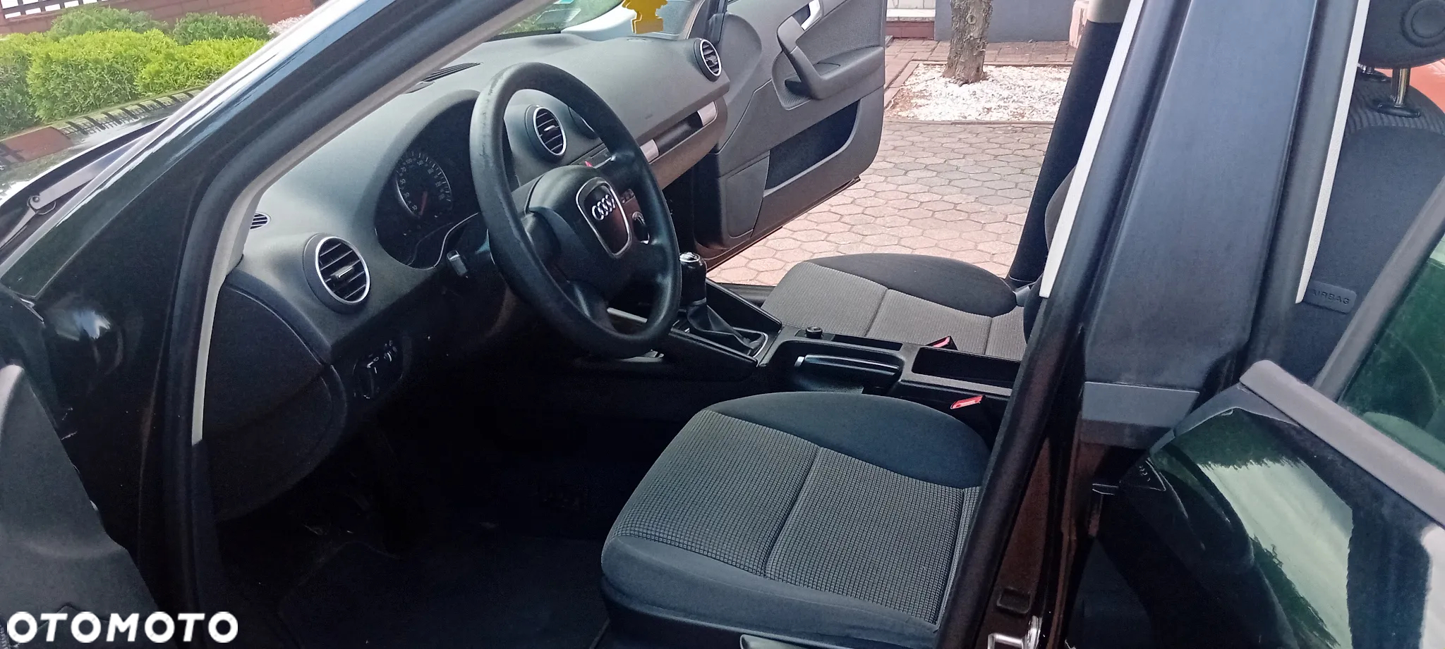 Audi A3 1.6 Sportback Ambiente - 12