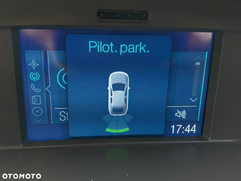 Ford Grand C-MAX 2.0 TDCi Titanium MPS6 - 34