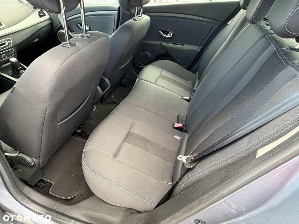 Renault Megane TCe 180 Dynamique - 11
