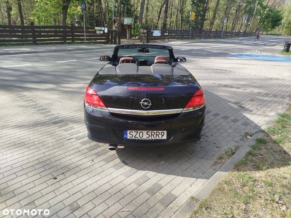 Opel Astra 1.8 Cosmo - 28