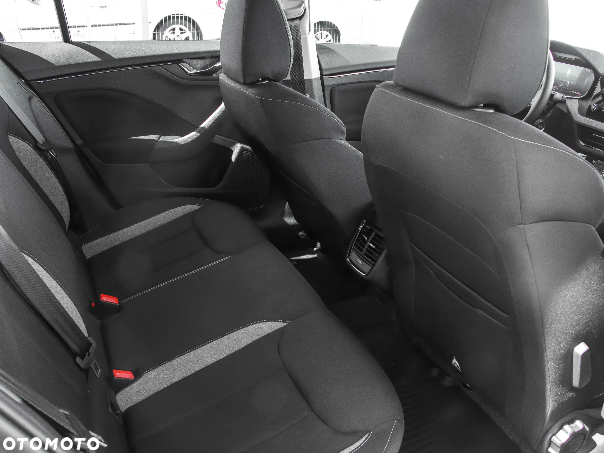 Skoda Scala 1.0 TSI Selection DSG - 13