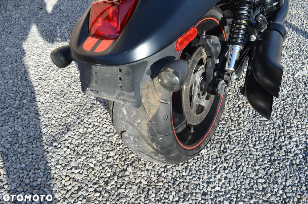 Harley-Davidson V-Rod Night Rod - 11