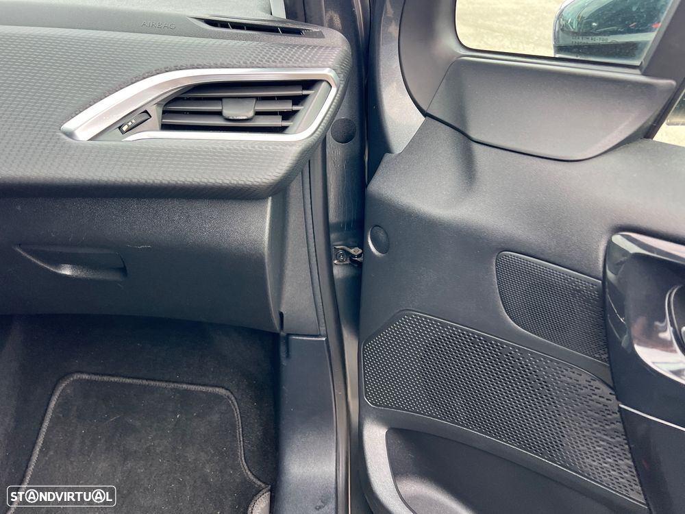 Peugeot 208 1.2 PureTech Active - 29