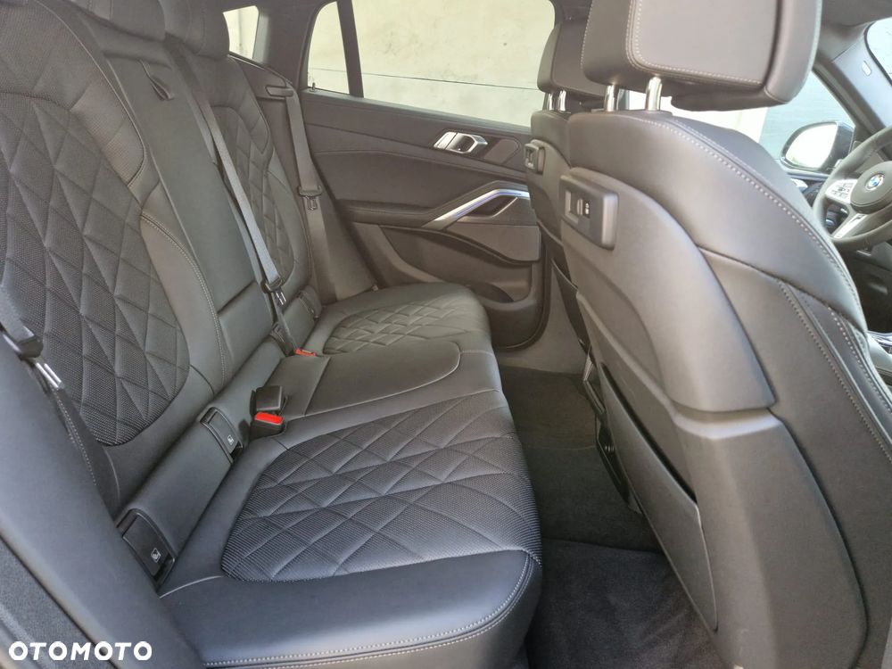 BMW X6 xDrive30d - 23