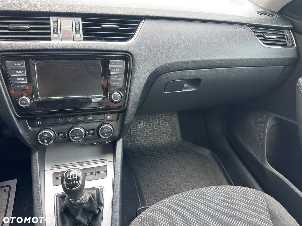 Skoda Octavia 2.0 TDI Ambition EU6 - 15