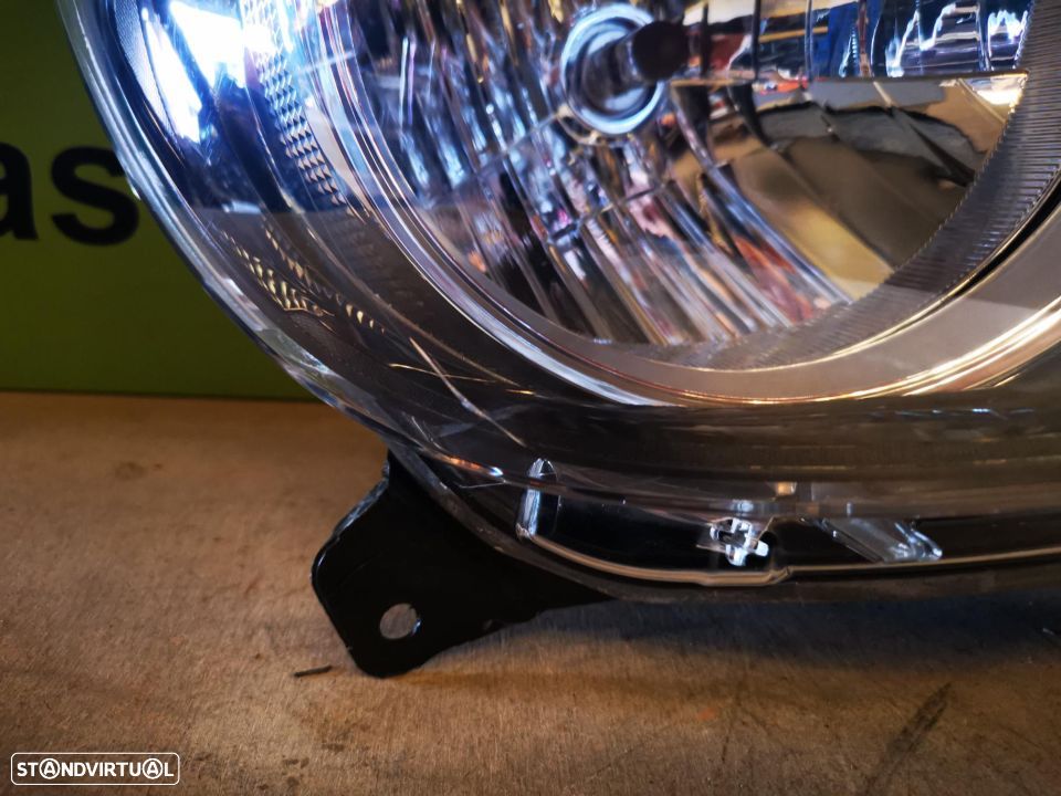 RENAULT TWINGO III FAROL DIREITO - FF331 - 3