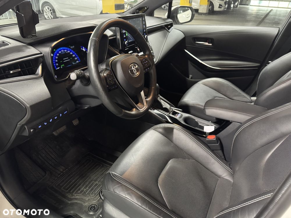 Toyota Corolla - 18