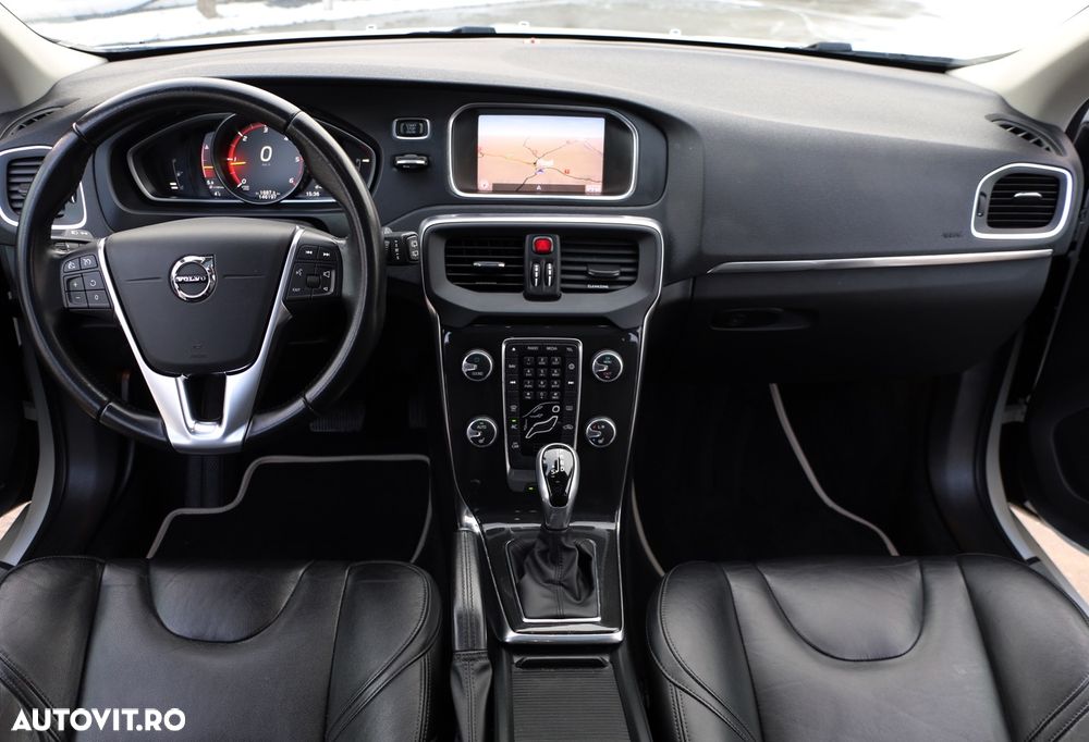 Volvo V40 D2 Geartronic Inscription - 4