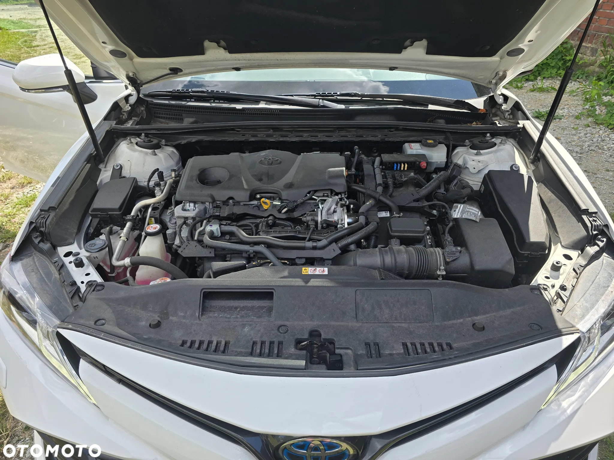 Toyota Camry Executive - 16